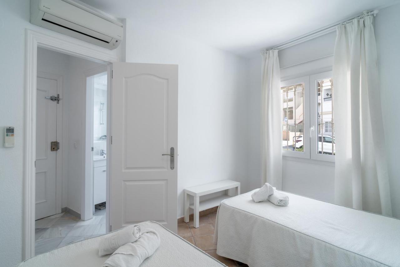 Stella Maris B Casasol Apartments เนร์คา ภายนอก รูปภาพ